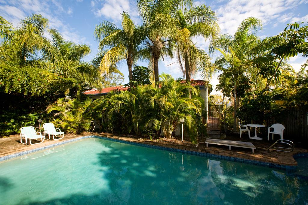 Caralina Court
