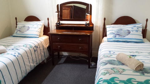 Carisbrook Cottage Queenscliff - Dentist Find 3