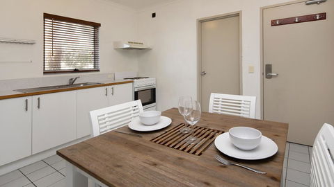Cascades 7- Centrally Located With Beautiful Views - Dentist Search 3