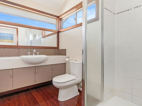 CASTWOOD VILLA No.2 - Dentist Search 1