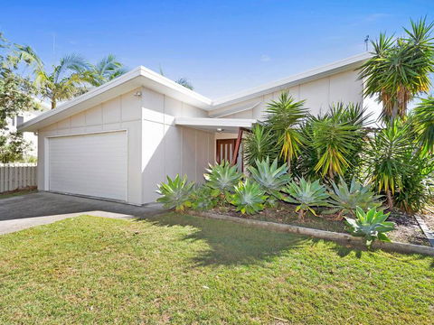 Casuarina Escape - Dentist Find 0