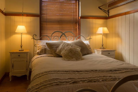 Celestial Dew Guest House, Day Spa, Retreat - Dentist Search 1