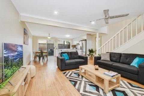 Central Mooloolaba 3 Bedroom Unit - Dentist Find 0