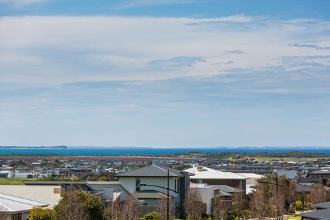 Centreside Ocean Views 59 - Dentist Find 2