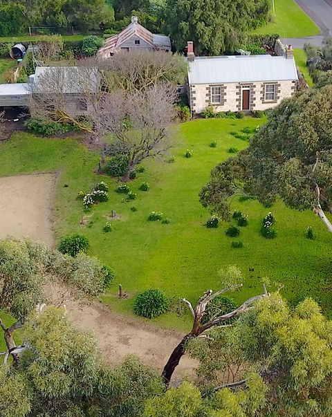 Cherry Plum Cottages - Dentist Find 3
