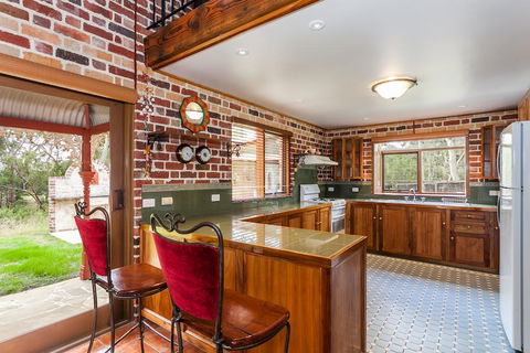Chianti Cottages - Dentists Australia 3