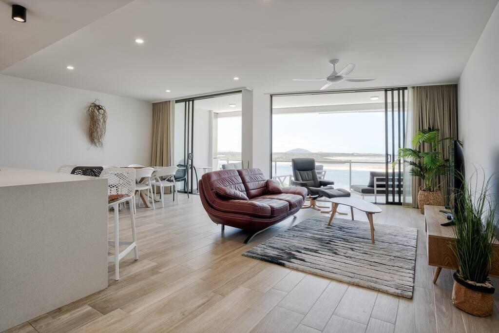 Chic Getaway at The Cosmopolitan Cotton Tree