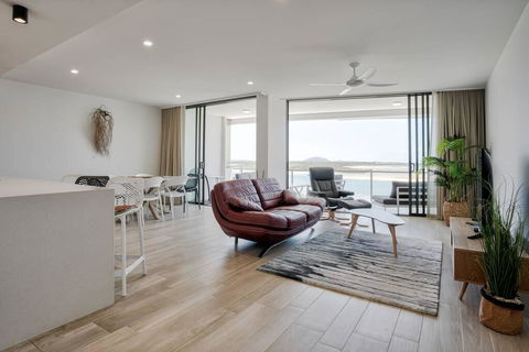 Chic Getaway At The Cosmopolitan Cotton Tree - Dentist Find 0
