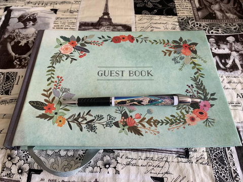 Churchill's B&B Twin Spa Getaway - Dentists Australia 1