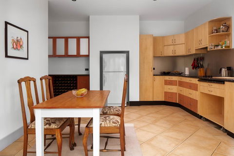 Classic Bungalow - Dentist Search 2