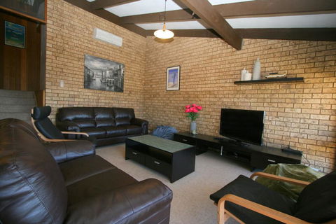 Clearview 2/8 Bogong Street - Dentist Search 0
