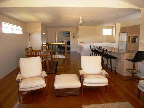 Clovelly Beach Townhouse - Dentist Find 2