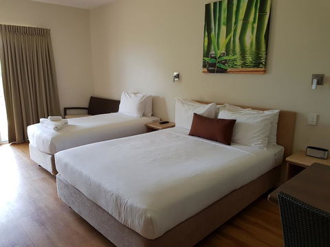 Club Tropical Resort Darwin - Dentist Find 3