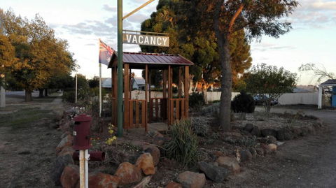 Clunes Motel - Dentist Find 0