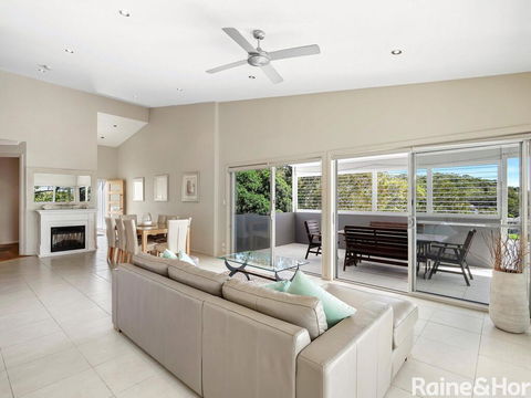 Coast - 3/42 Avoca Drive, Avoca Beach - Dentists Australia 2