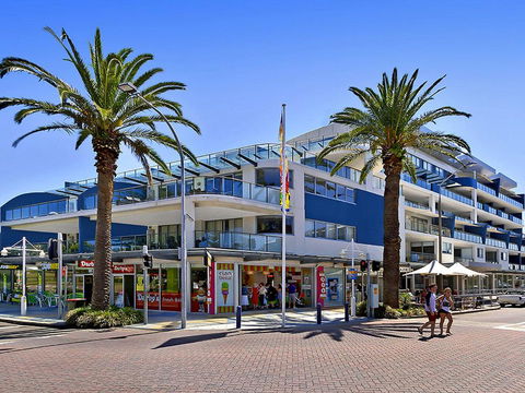 Coast Luxury Apartments 17 - Dentists Australia 3