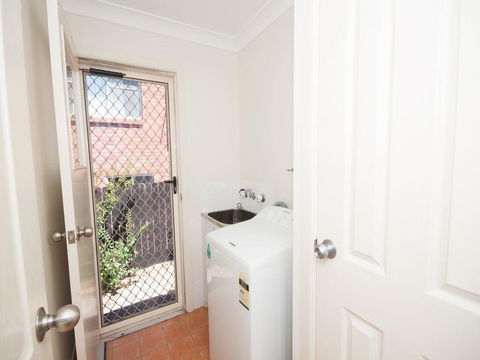 Coastal Cottage - Dentist Find 2