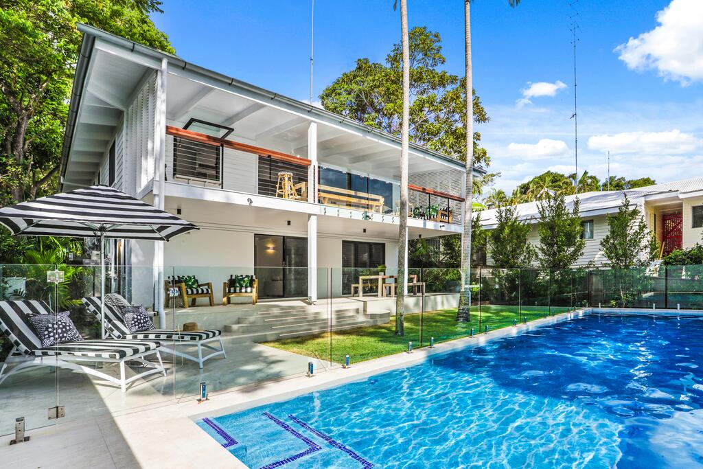 Coastal Luxe in Little Cove Noosa Heads
