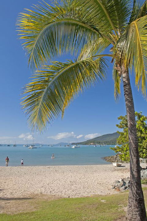 Colonial Court Beachfront Motel & Holiday Stay - Dentist Search 3