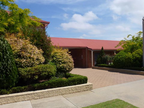 Colonial Motor Inn Bairnsdale Golden Chain Property - Dentist Find 2