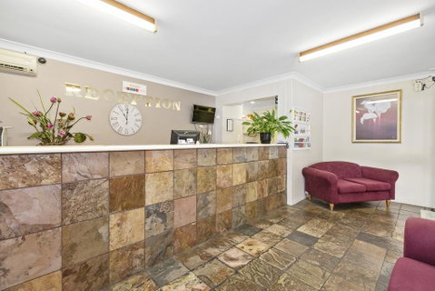 Comfort Inn Centrepoint Motel - Dentist Find 1