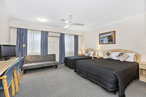 Comfort Inn Centrepoint Motel - Dentist Find 2