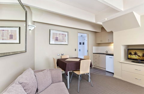 Comfort Inn On Raglan - Dentist Find 2