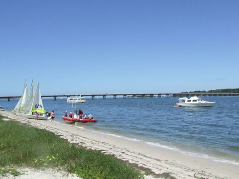 Comfortable Lowset Family Home Only Minutes From The Water! Tarooki St, Bellara - Dentist Find 1