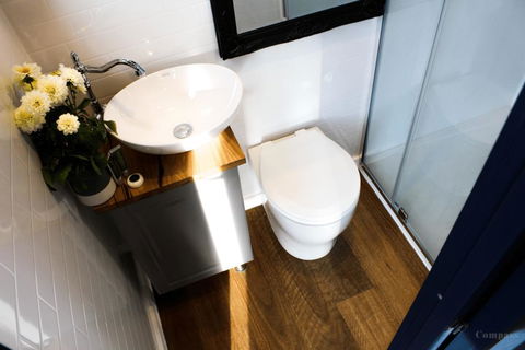 Compass Hut - Dentists Australia 3