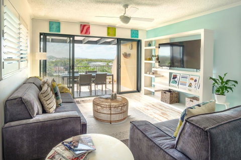 Coolum Beach 3 Level Townhouse Private Rooftop Terrace Spa Overlooking Mount Coolum - Dentist Search 0