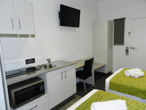 Copper City Motel - Dentists Australia 3