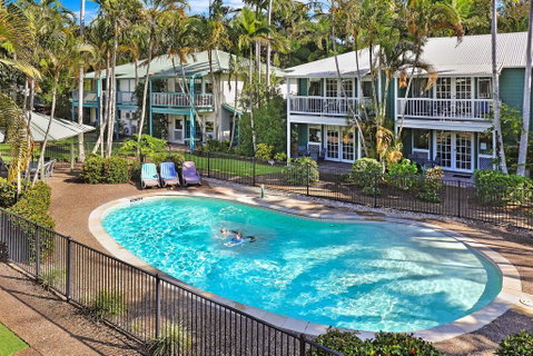 Coral Beach Noosa Resort - Dentist Find 0