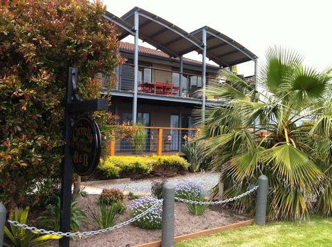 Corinella On The Esplanade Bed & Breakfast - Dentist Find 0