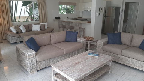 Costa Royale Trinity Beach - Dentists Australia 3