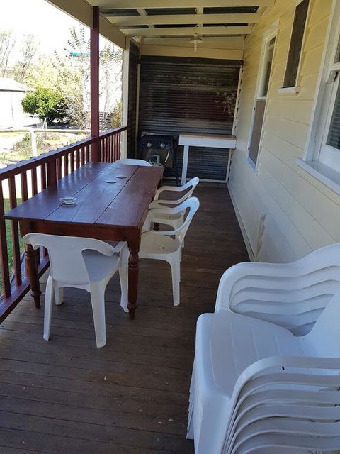 Cottage On Main - Dentist Find 3