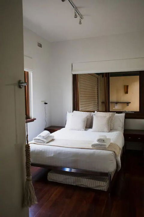 Cottesloe Beach Villa With Large Courtyard Sleeps 4 - Dentist Search 3