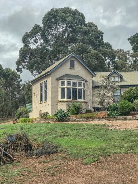 Country Paradise In The Gully - Dentist Find 3