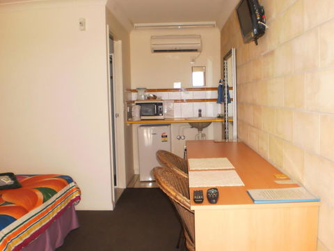 Country View Motel Ilbilbie - Dentist Find 0