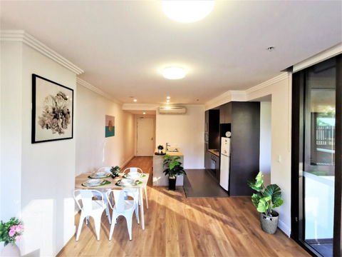 Cozy Spacious Home In Sydney Olympic Park - Dentists Australia 3