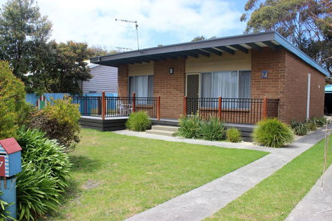 Cronulla Cottage @ Cape Woolamai - Dentists Australia 1