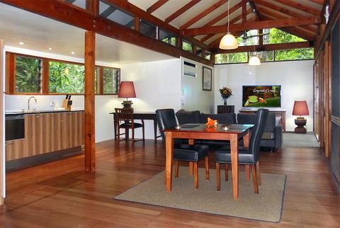 Crystal Creek Rainforest Retreat - Dentist Search 0