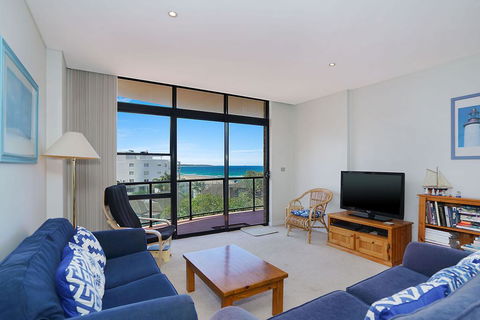 Crystal Waters, Unit 11 - Dentists Australia 1