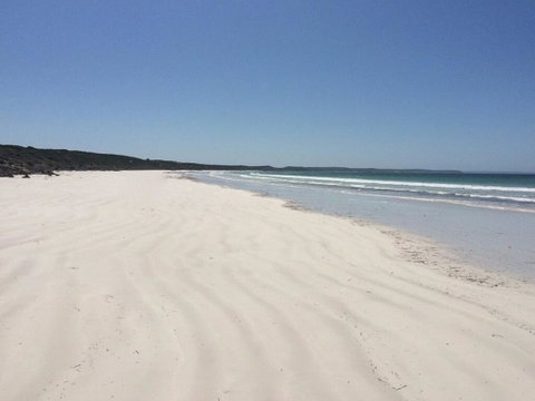 D'Estrees Bay Beach House - Dentist Search 1