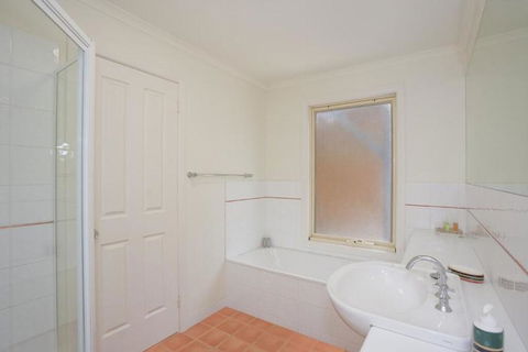 Darian Townhouse 1-28 - Dentist Find 2