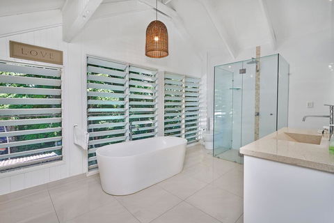 Decked Out By The Sea - Dentists Australia 3