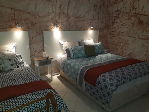 Desert Dwellers Underground B&B - Dentists Australia 1
