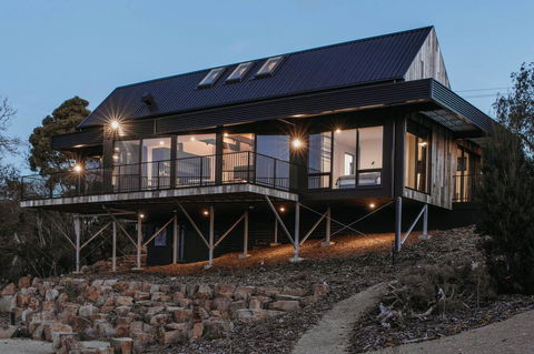 Deviot Boat House - Dentist Find 1