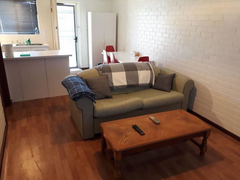 Dianella - Affordable & Comfortable Close To The City & Shops - Dentist Find 2