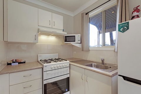 Discovery Parks - Gerroa - Dentist Find 1