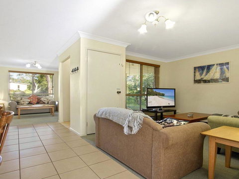 Dolphin Cottage - In The Heart Of Callala Beach - Dentist Find 1